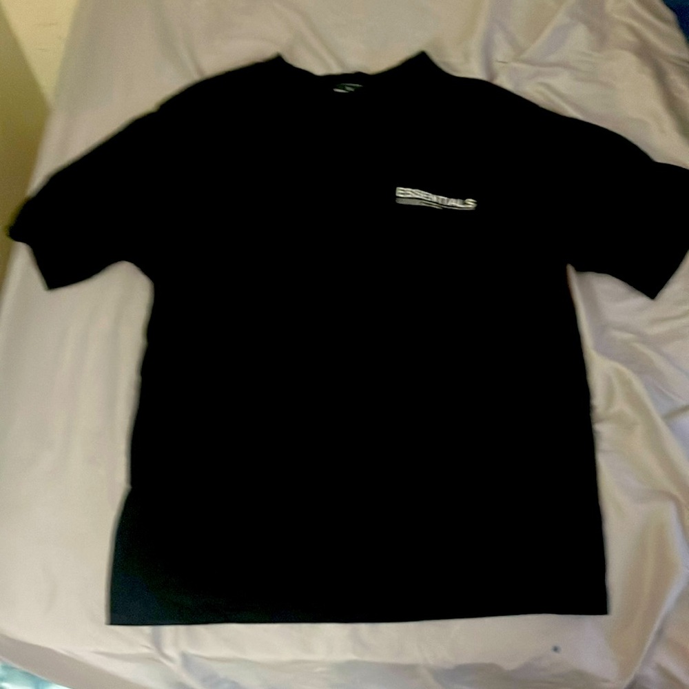 Black essentials short sleeve shirt, size small in men’s, authentic.